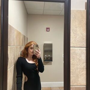 Crescent Midi Elegant Black Long Sleeve Dress